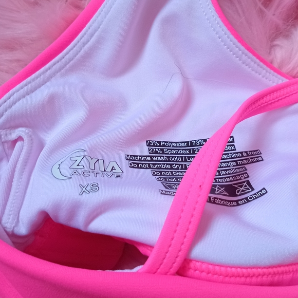 Zyia hot pink light and tight bra in XS. - Picture 3 of 3